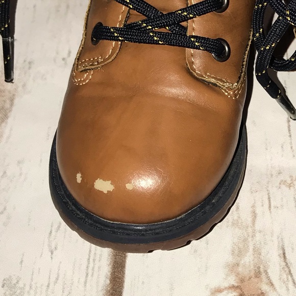 $7 or 3/$15 Oshkosh B’gosh all weather boots - Picture 8 of 8